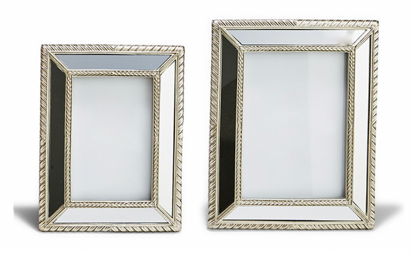 Traditional Mirror Etched Frame